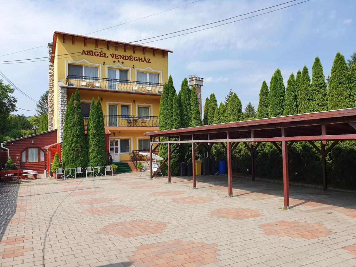 Hotel Abigel Vendeghaz Miskolc Exterior foto