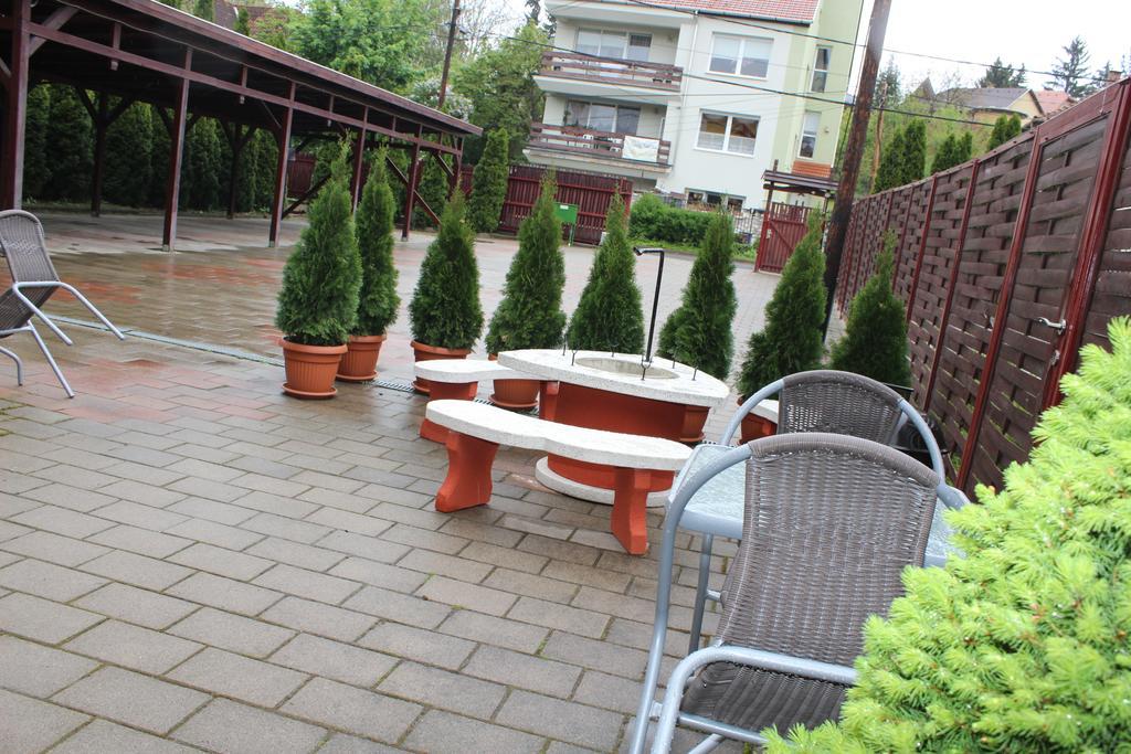 Hotel Abigel Vendeghaz Miskolc Exterior foto